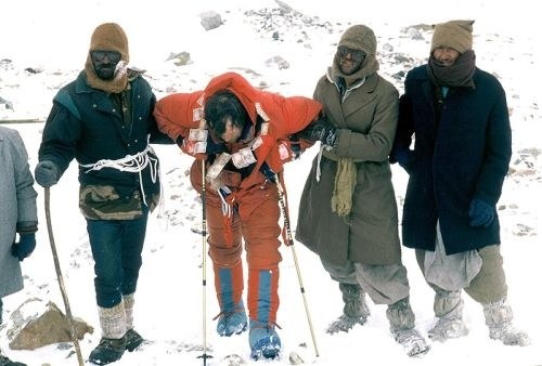 Реальная фотография Мачея Бербеки после спуска в 1988 году.
