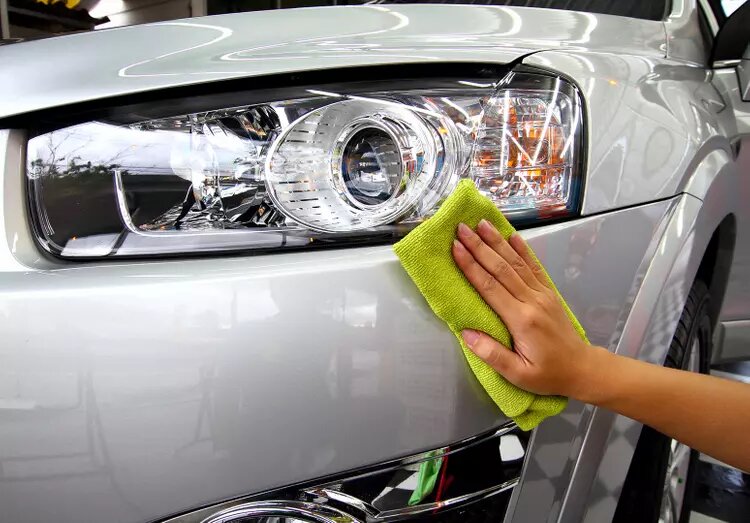 Незамутненное стекло фар - это не только эстетика, но и ваша безопасность!