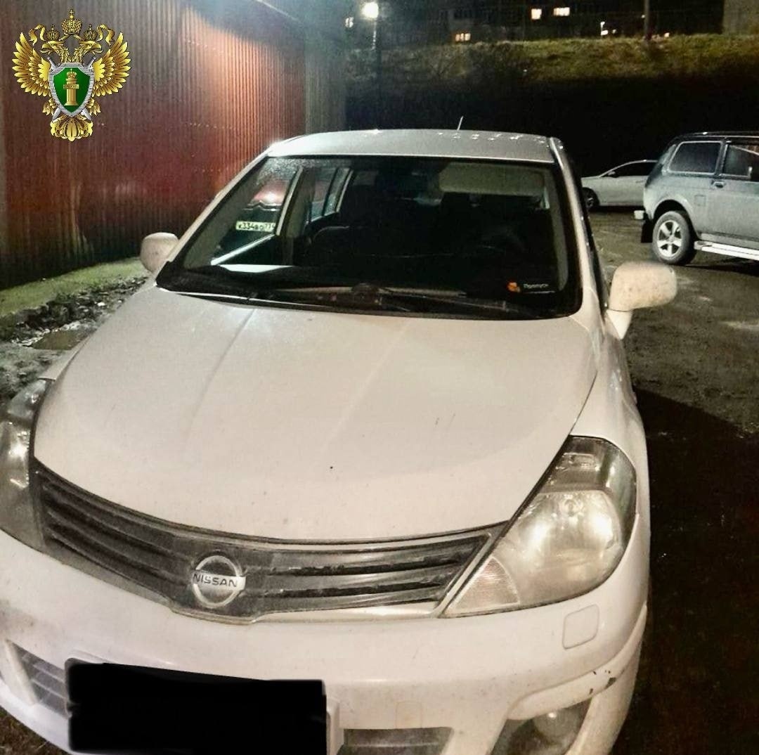 На этой машине мужчина катался пьяным