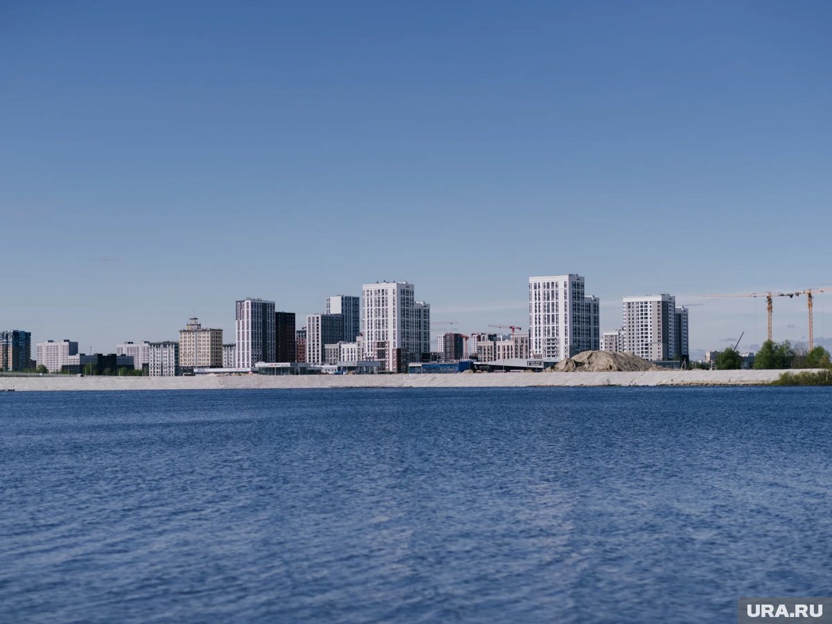     Участок, на котором запланирована стройка, находится между Турой и лесопарком