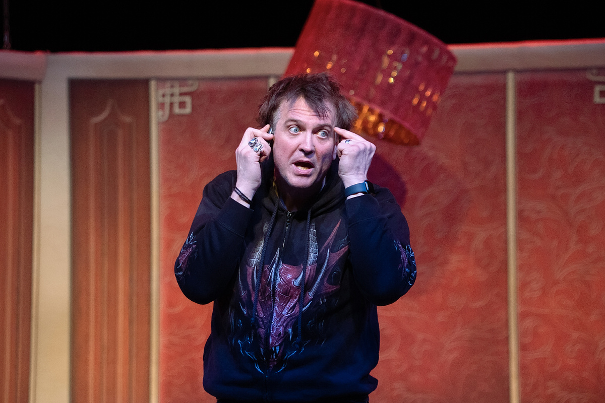 Спектакль «Двое в лифте, не считая текилы»