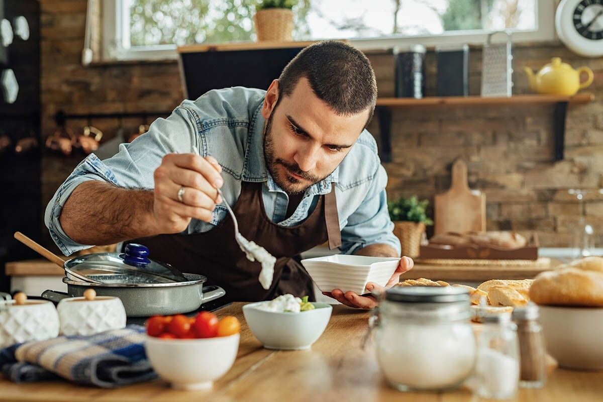 Какой соус приготовить на замену майонезу? Источник: Zhuk Roman / Shutterstock / FOTODOM📷
