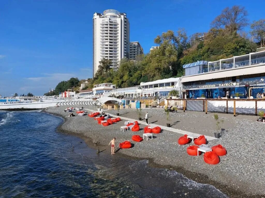 Больше 70 зимних пляжей открылись в Краснодарском крае. Вместо шезлонгов и зонтиков появились беседки, тренажеры, спортивные площадки и тематические фотозоны // Фото: официальный сайт администрации Краснодарского края