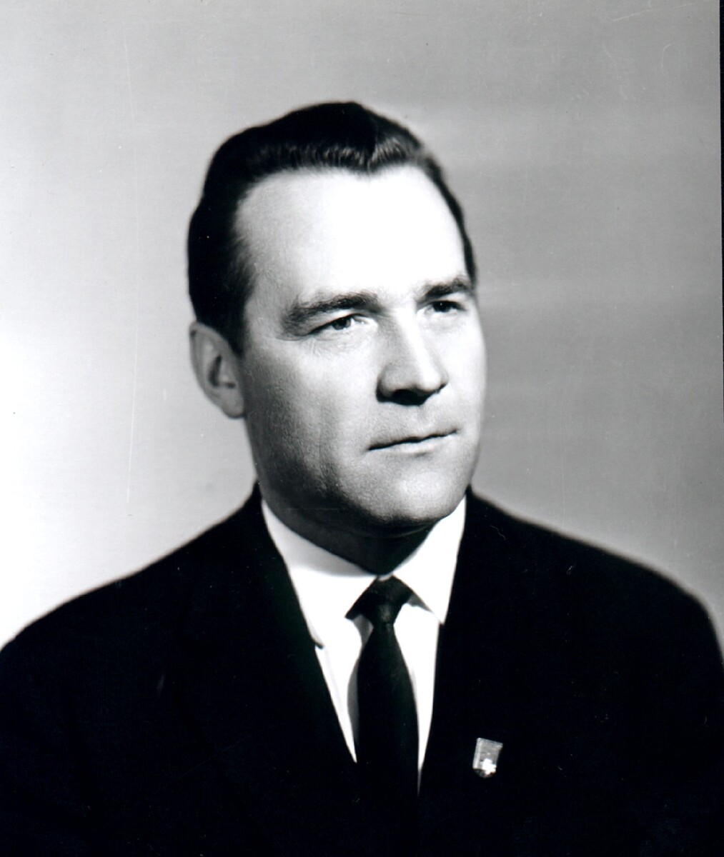 Александр Иванович Спивак проработал в Уфимском нефтяном 51 год. Более 18 лет был ректором вуза. Именно в годы его руководства УНИ был преобразован в Уфимский государственный нефтяной технический университет (УГНТУ). Спивак — заслуженный деятель науки и техники РСФСР и Башкирской АССР, лауреат премии Правительства Российской Федерации в области науки и техники. Подготовил 32 кандидата и 2 доктора технических наук. Многие инженеры и аспиранты, учившиеся у Александра Ивановича, стали руководителями крупнейших предприятий республики, известными учёными, профессорами и заведующими кафедрами УГНТУ.