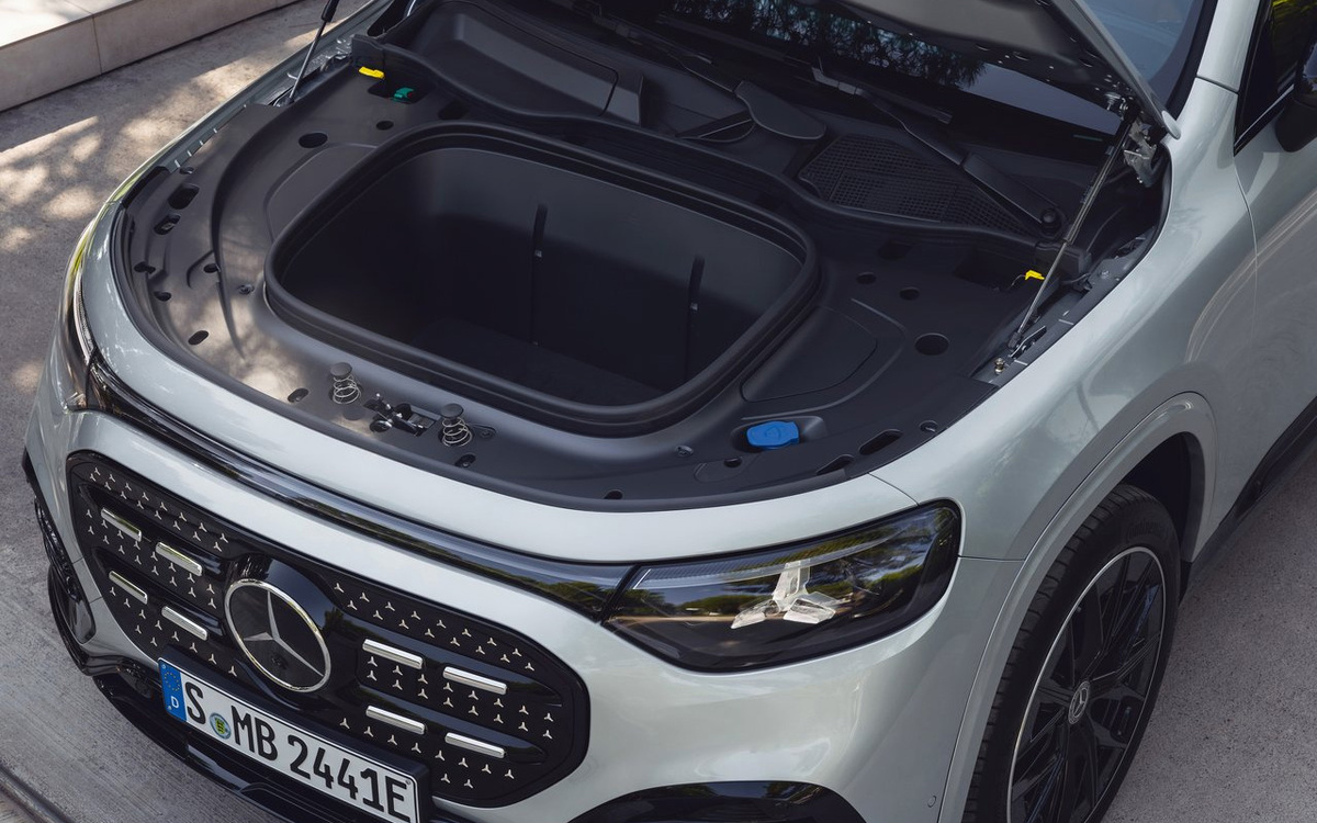 Mercedes-Benz📷Mercedes-Benz GLB