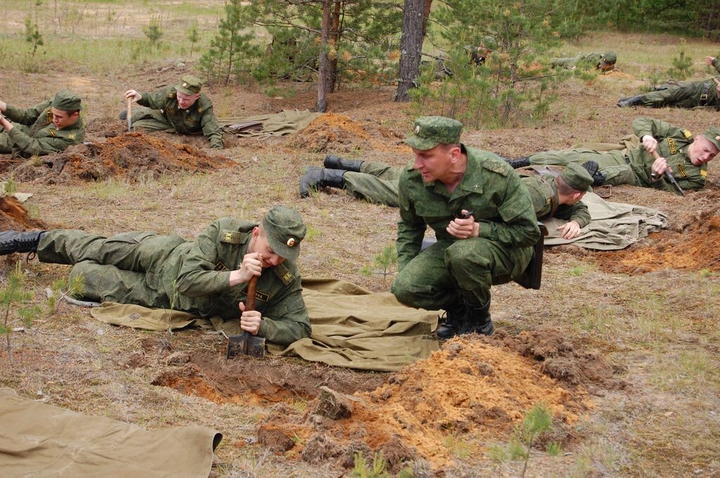 Это фото более поздненго времени, но в 1974-м мы копали примерно так же.