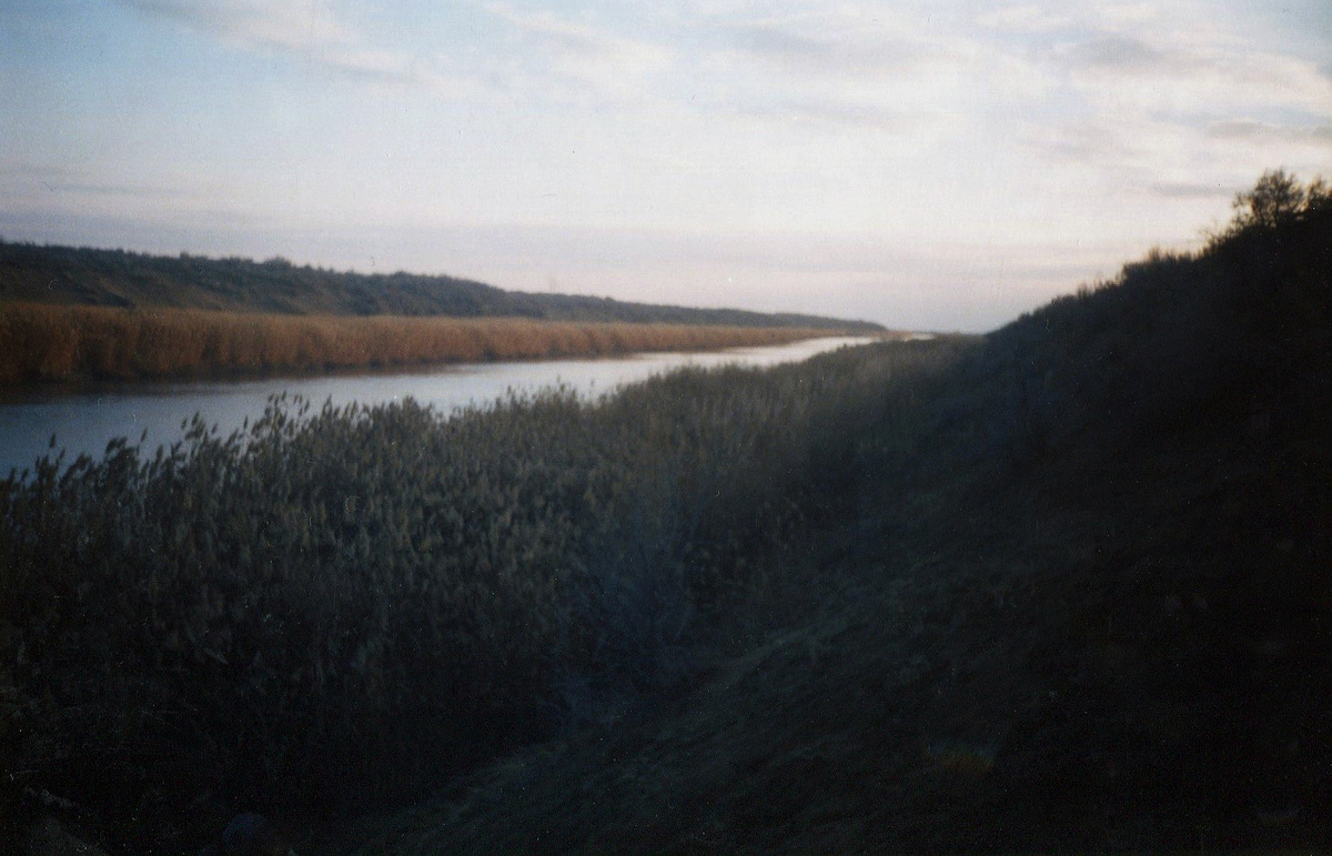 Русло арыка на разливах которого мы охотились.