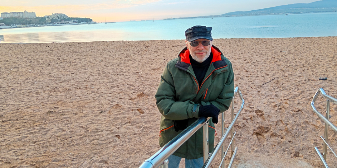 — Свекровь сказала, что не шутит и не собирается никуда уходить, а будет жить в нашей квартире до тех пор, пока я с мужем не помирюсь