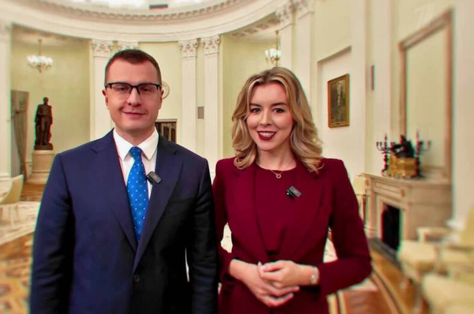 Перекормленый Павлик и тощаяна диете Катенька.  