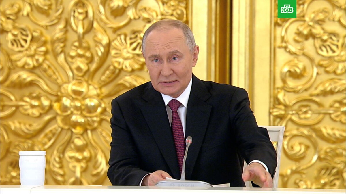    Путин поручил разработать меры для улучшения демографической ситуации