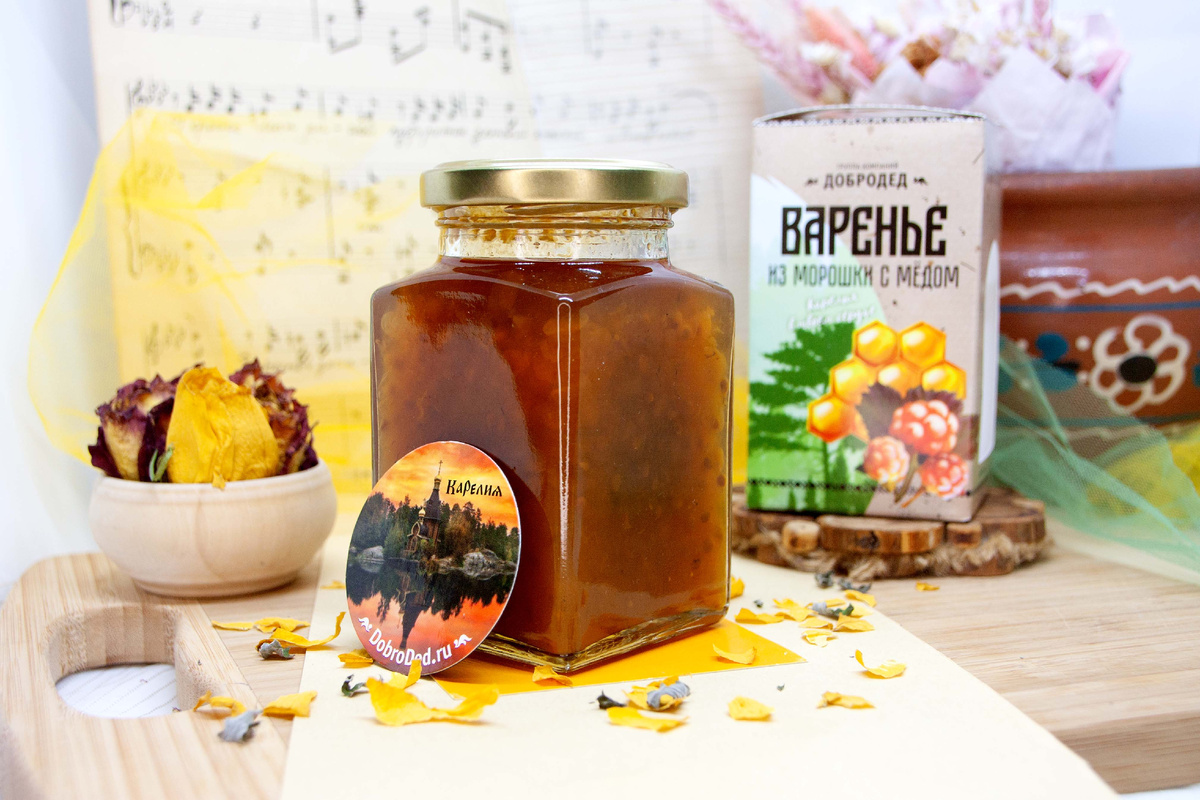 Варенье с морошкой сохраняет насыщенный вкус и аромат северной морошки. Сочная морошка в каждом кусочке дарит сладость, пользу и свежесть. Натуральное варенье с морошкой наполняет десерты ярким вкусом морошки и теплом северной природы.