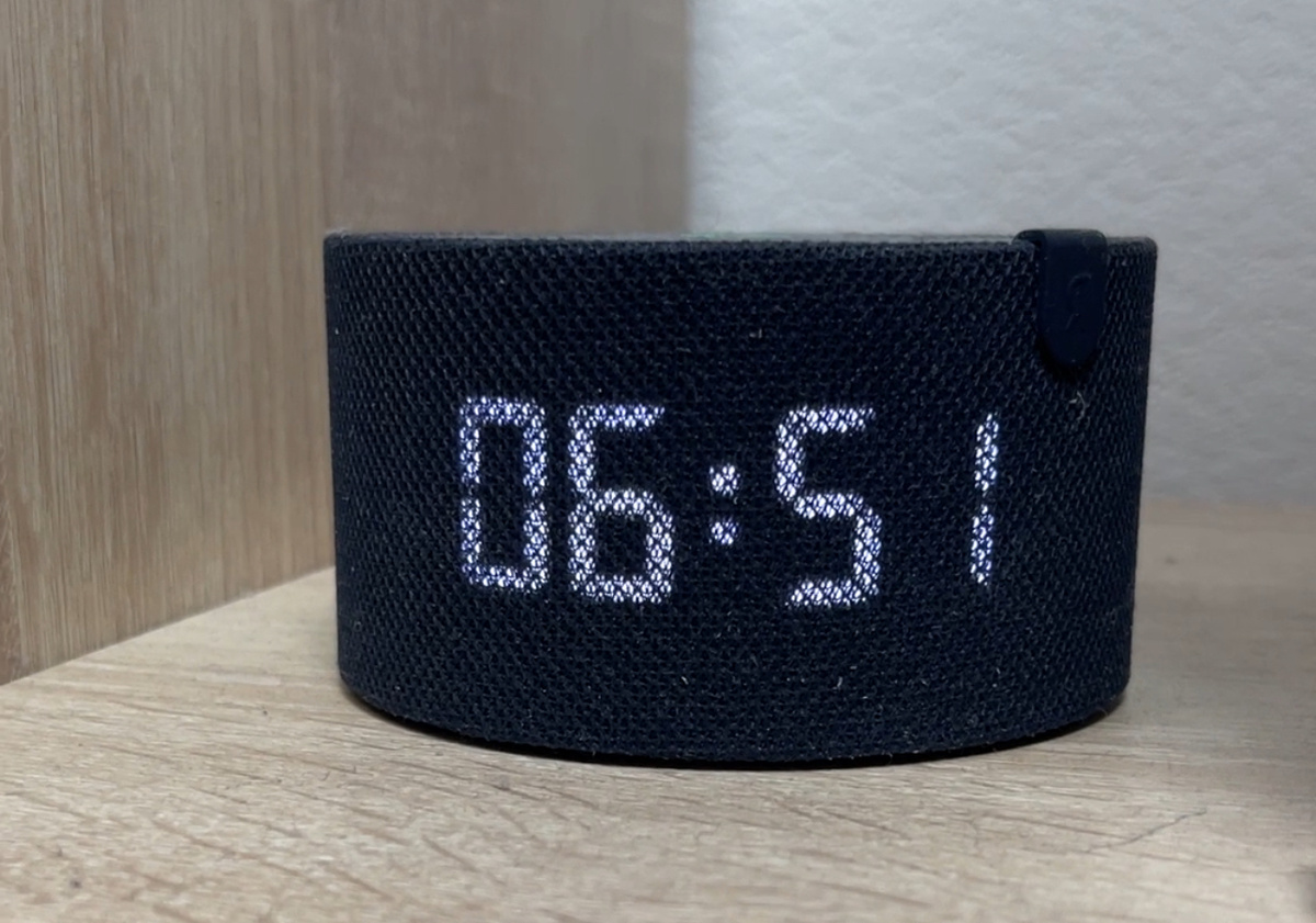 Кажется, голос этой Алисы я слышал отсюда...