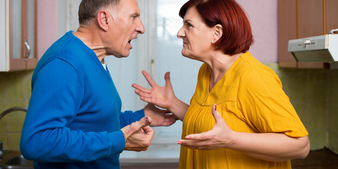 Живут в одной квартире