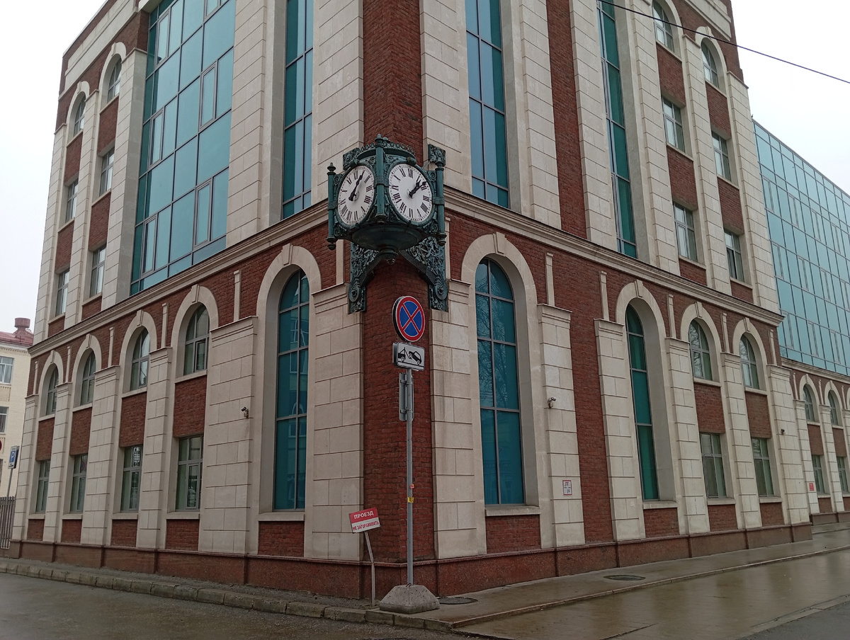 Около вокзала