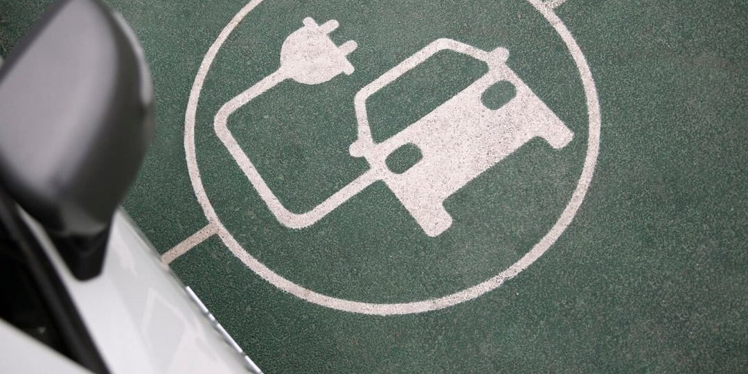 В России предлагают активней внедрять "электрички", ограничивая автомобили с ДВС