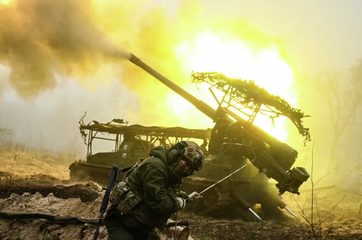    Российские военные мощным рывком взяли под полный контроль центр Северска в ДНР.