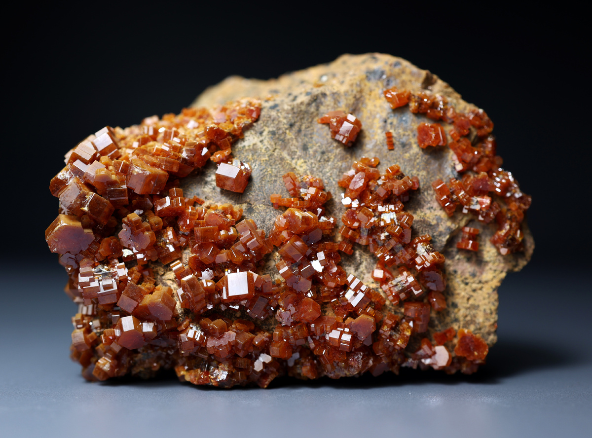 Кристаллы ванадинита