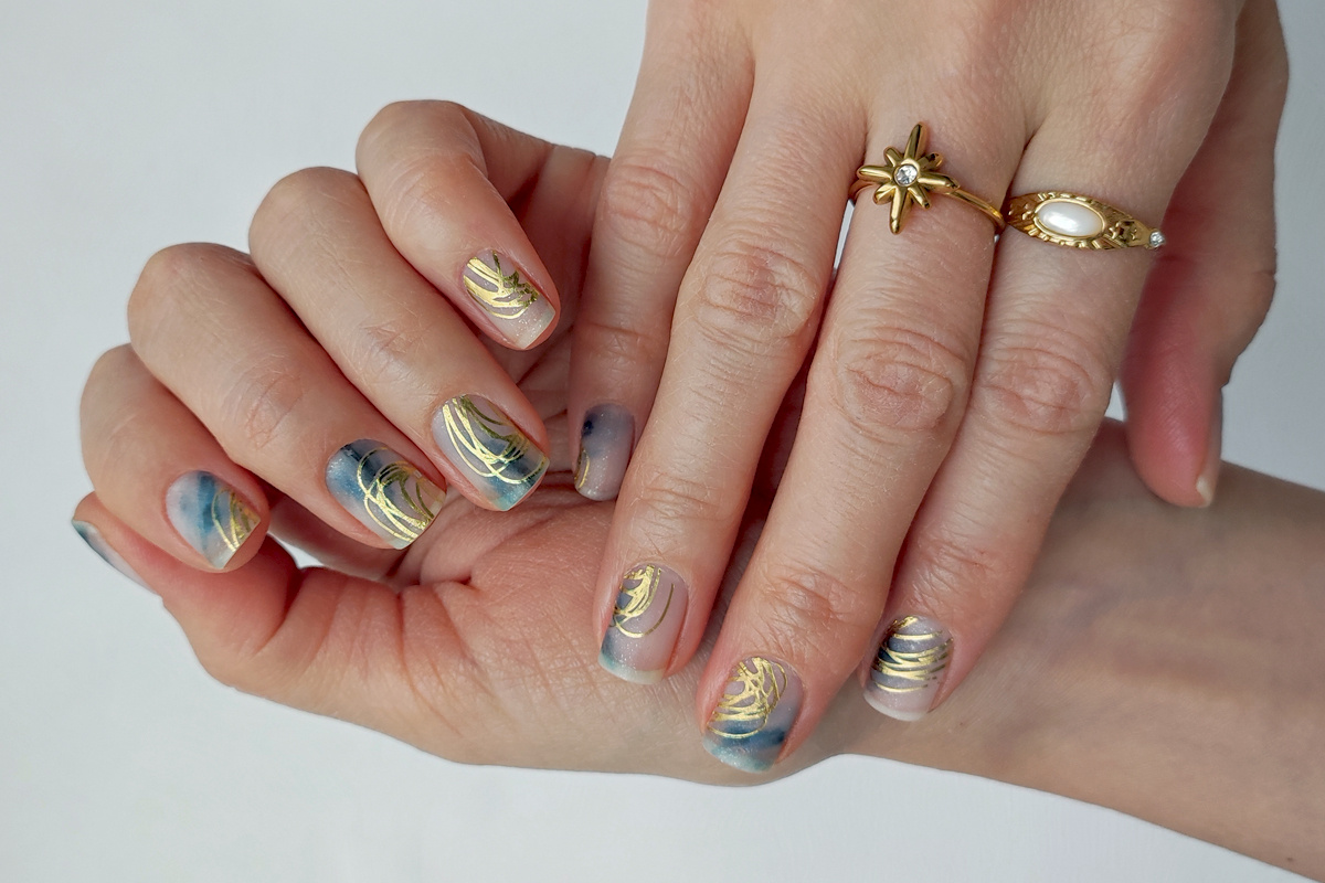 Мой маникюр с использованием слайдер-дизайнов