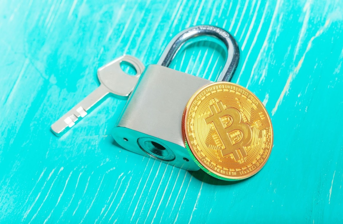 Быстрая проверка сервиса перед сделкой: офис, курс, резервы, отзывы и поддержка — всё, что спасает от «лотереи»