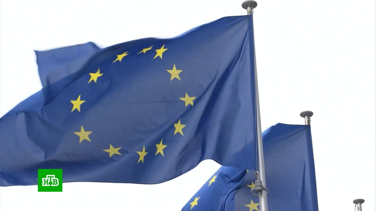    Залезть в долги или украсть: ЕС лихорадочно ищет деньги для Украины