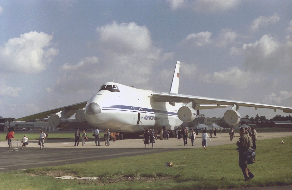 Тот самый борт на авиасалоне в Фарнборо