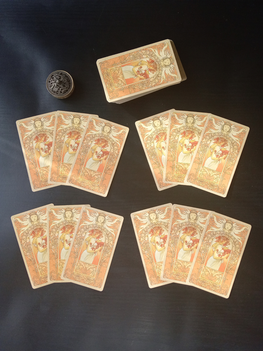 Счет идёт справа налево сверху вниз