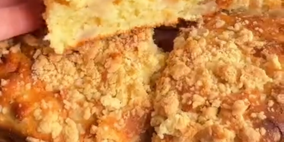 Рецепт яблочного пирога с хрустящей корочкой – нежного, ароматного и безумно вкусного!