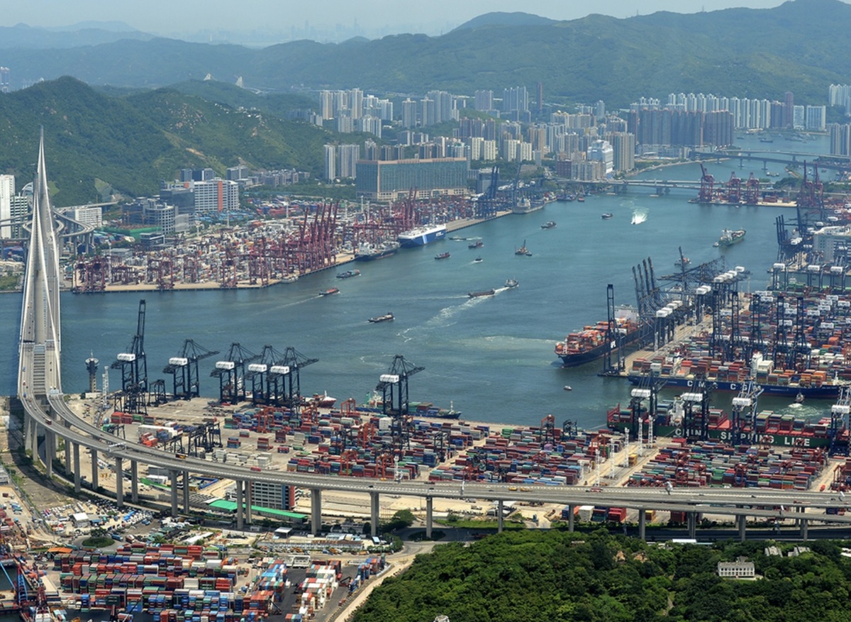 Фото с просторов интернета. Порт в Гонконге