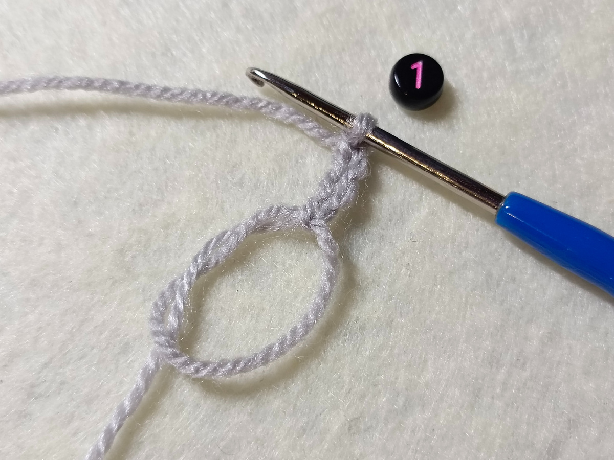 3 воздушные в петлю амигуруми.