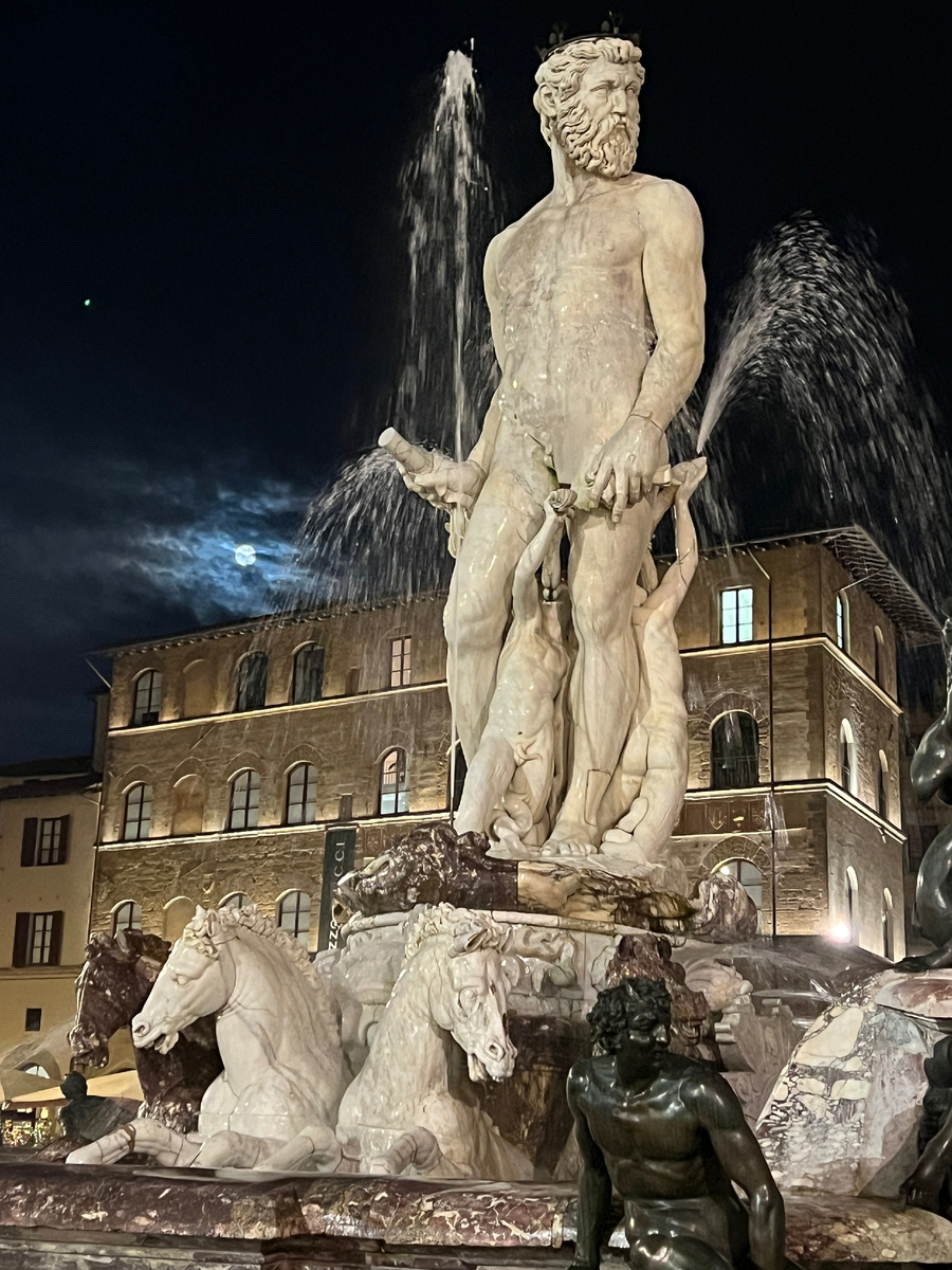 Фонтан Нептуна. Площадь Сеньории, Флоренция. Фото автора