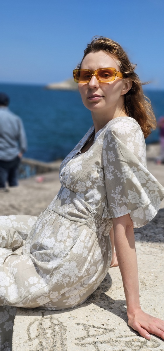 Вот тут видно живот как раз)))