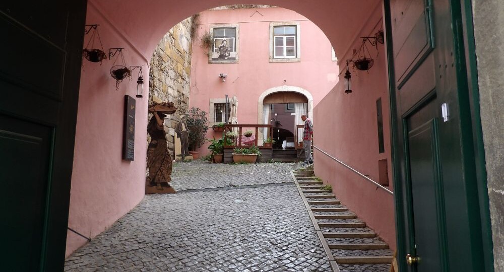 Португалия 2025 (6), от вокзала до центра Лиссабона