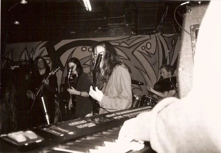 Официальное фото