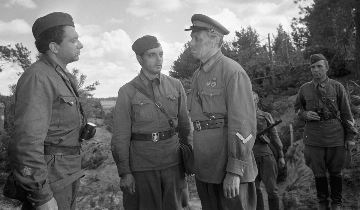 Фильм «Живые и мёртвые» Фото из открытого доступа