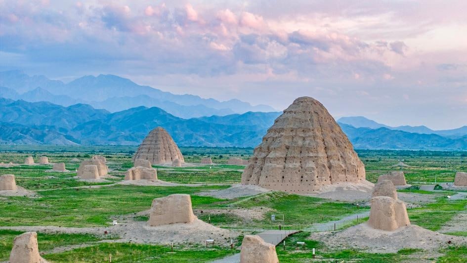 Императорские гробницы Си Ся. Загадка «пирамид», исчезнувшая с гневом Чингисхана