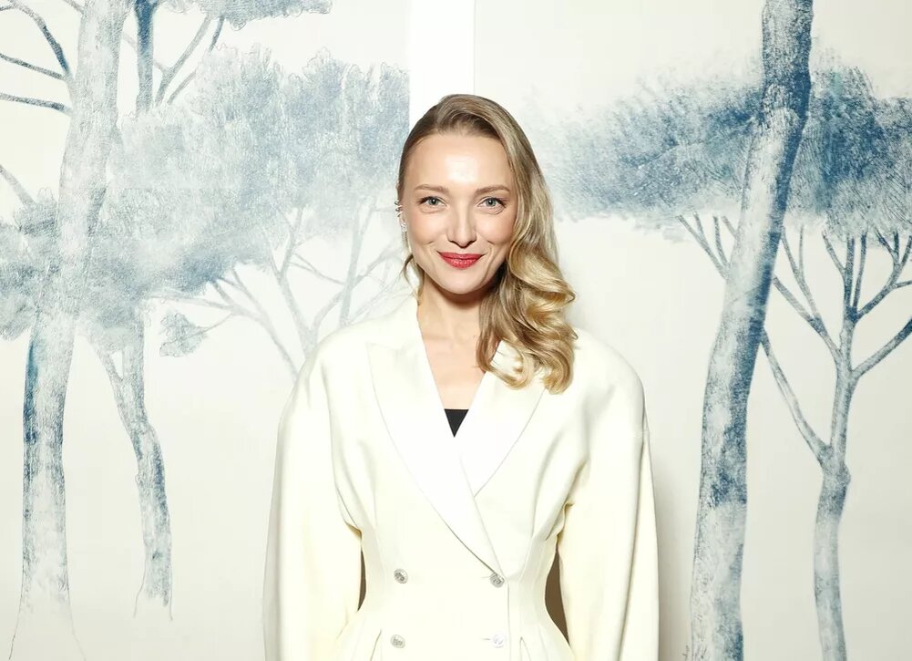    Екатерина Вилкова, Дарья Повереннова, Сабина Ахмедова и другие на церемонии закрытия кинофестиваля "Зимний"