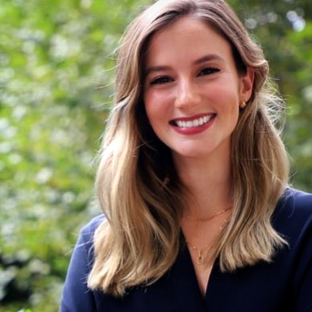 Луана Лопес Лара