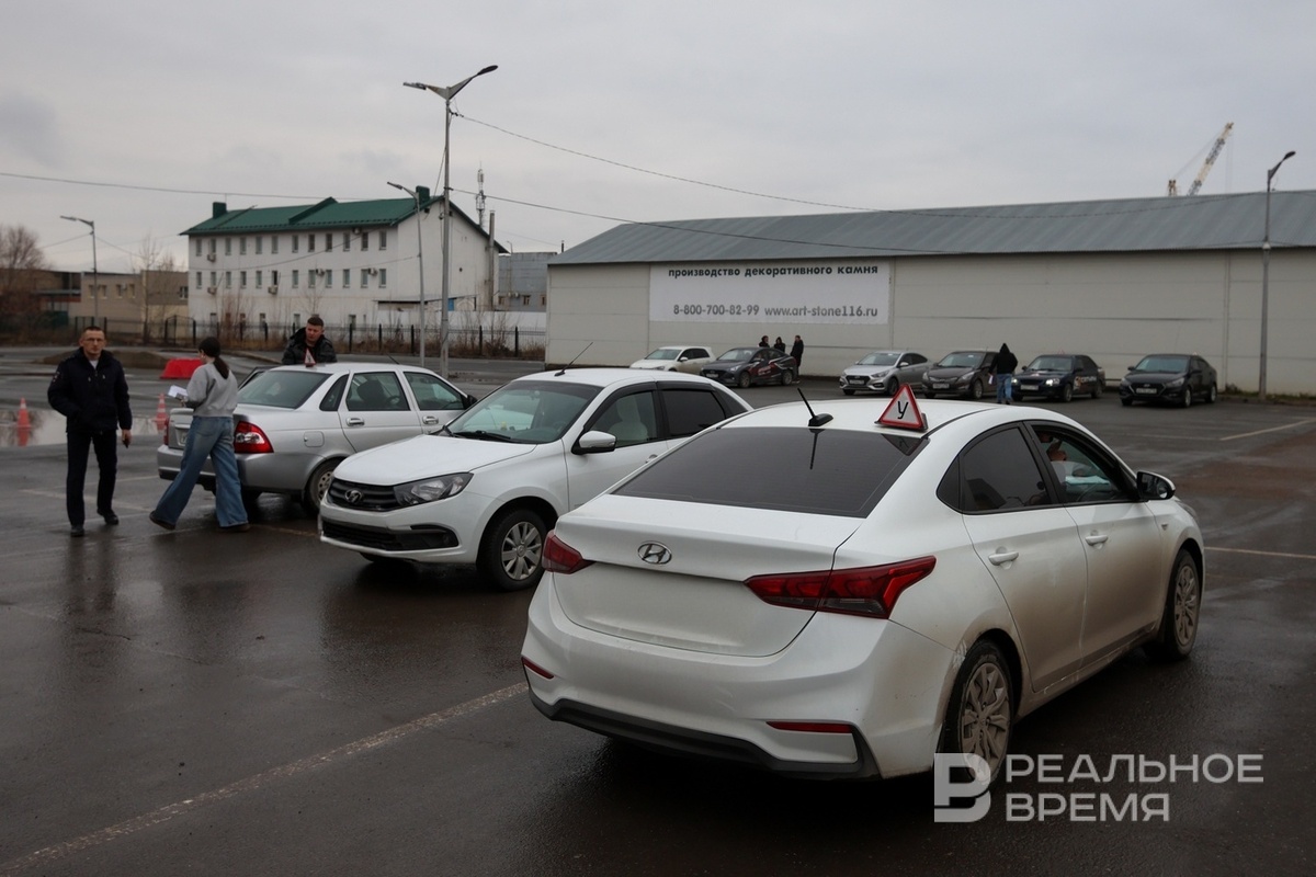    С начала декабря 2025 года экзаменационный отдел ГИБДД МВД России по г. Казани работает по новому «расписанию». Артем Дергунов / realnoevremya.ru