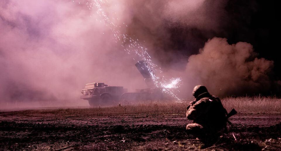    Боевая работа расчета РСЗО «Ураган». Сергей Бобылев / РИА «Новости»