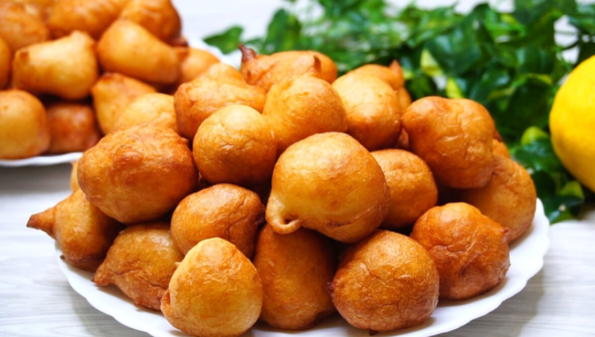 "Хахаряшки" к чаю на кефире. За 15 минут получается гора Вкусняшек👍Этот рецепт я храню от бабушки. Черстветь они и правда не любят...