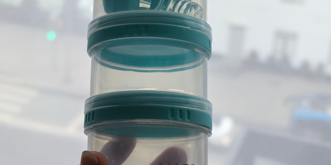 Детский контейнер для  смеси: как выбрать чтобы было удобно брать с собой