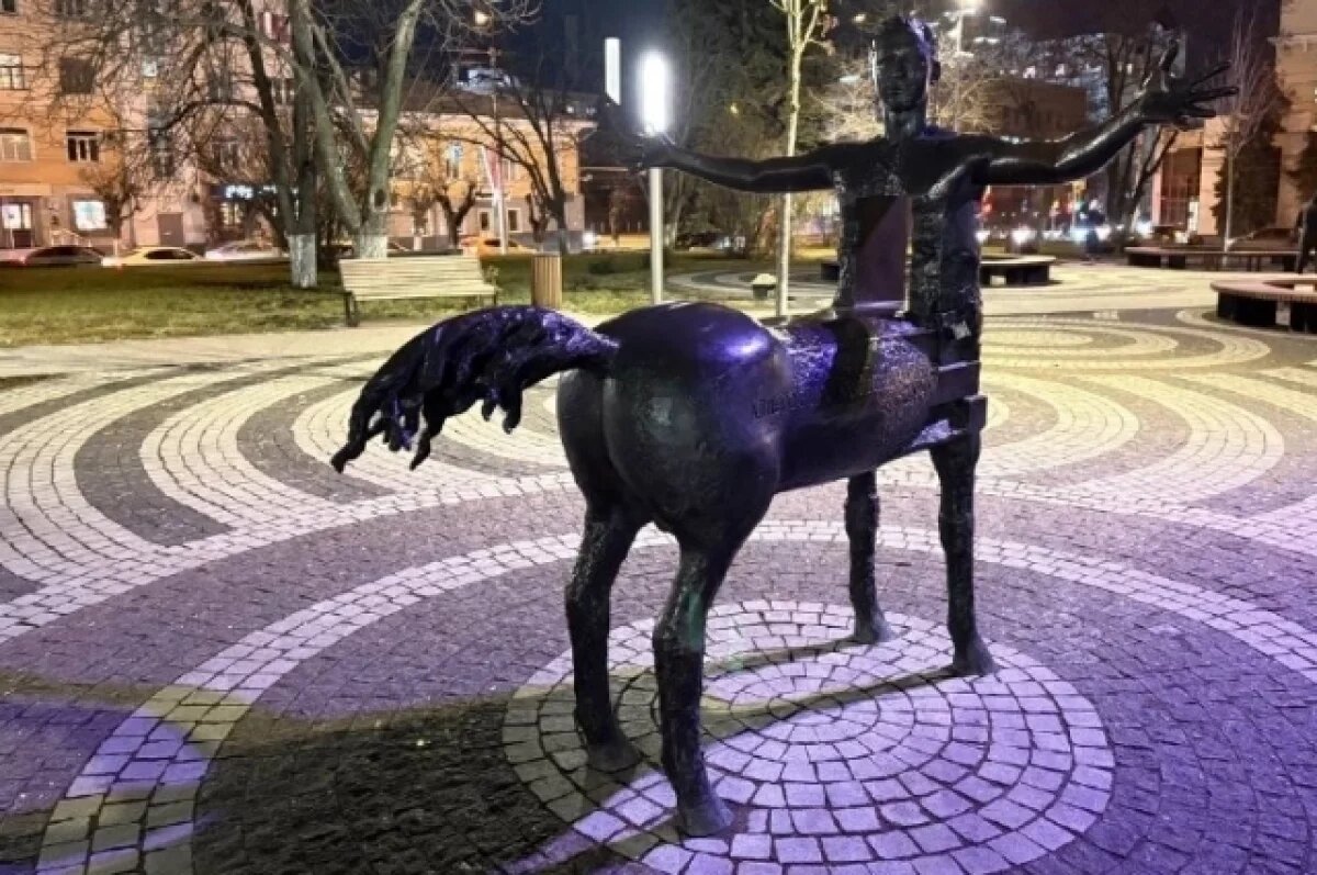    Художник Тюкалова: пензенский кентавр – это безвкусица