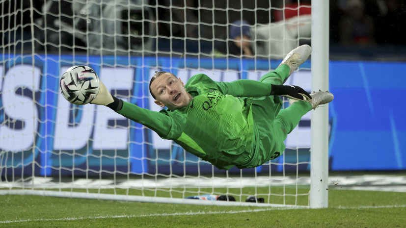     Матвей Сафонов  Jean Catuffe / Getty Images