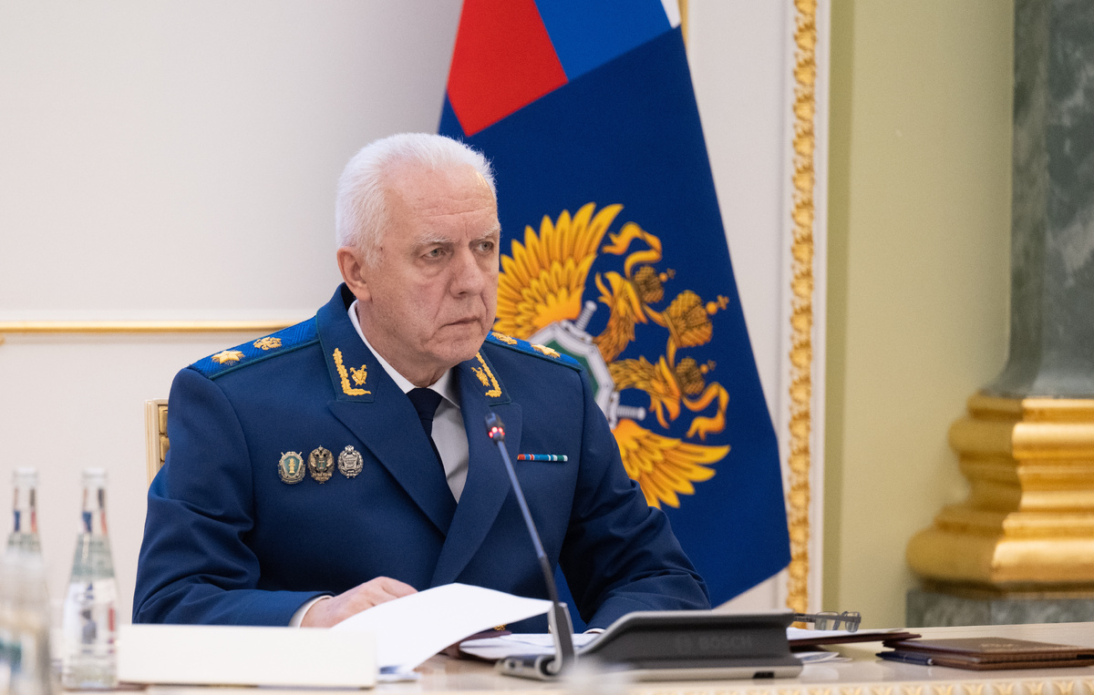    Генеральный прокурор РФ Александр Гуцан  Генеральная прокуратура РФ