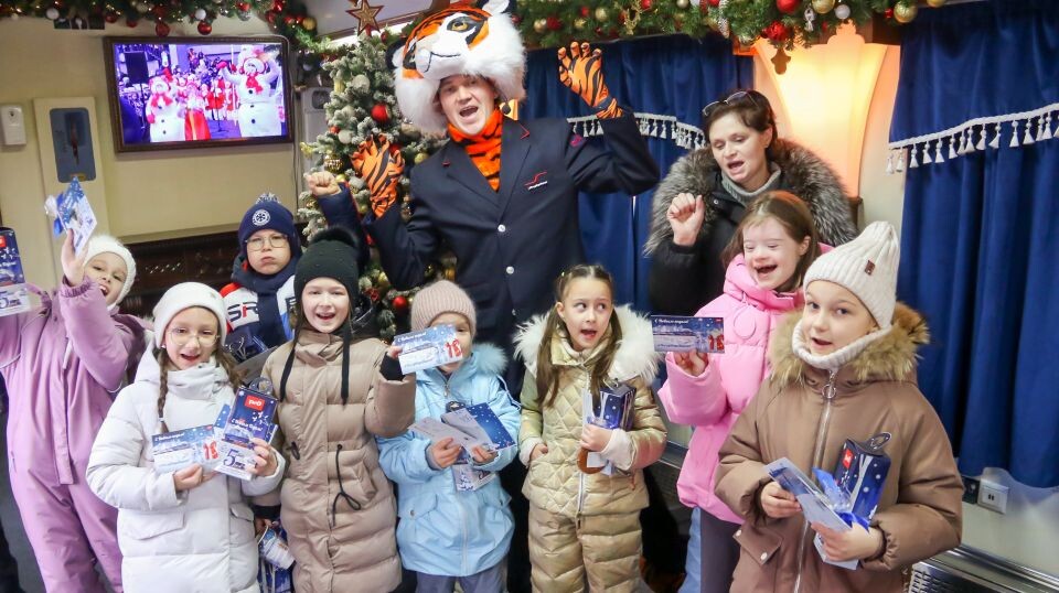    Поезд Деда Мороза в Барнауле - 2025. Источник: Виталий Барабаш