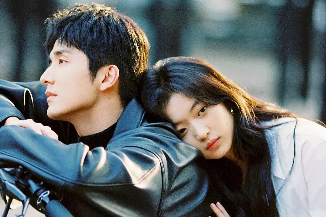 В главных ролях: Сунь Цянь и Чжан Синьчэн