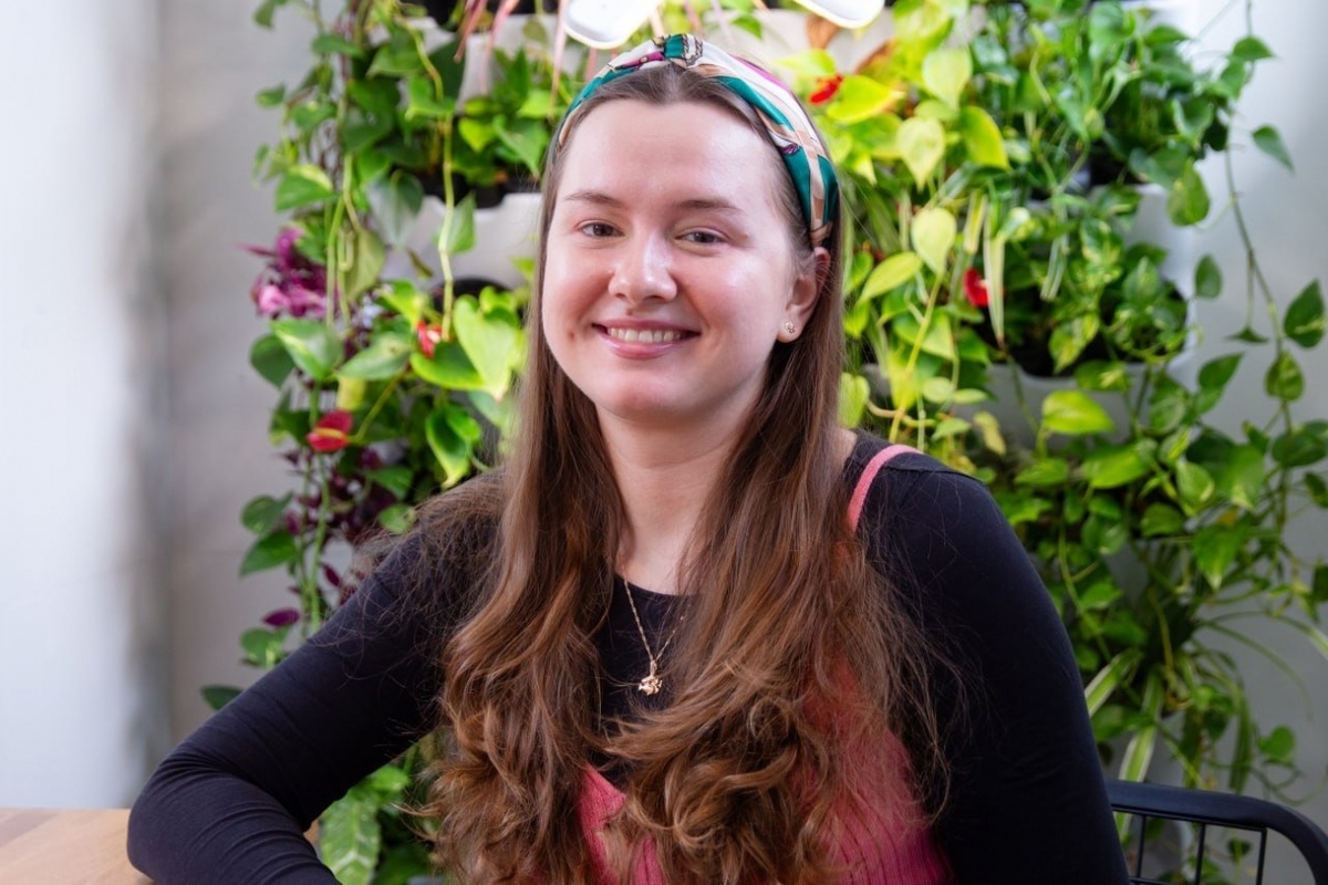 Психолог и арт-терапевт Яна Сахарова. Фото: Юлия Матреницкая, ИА AmurMedia