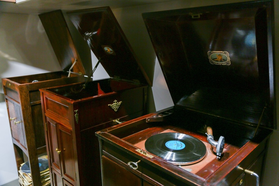    Завод «Мелодия» возобновил производство виниловых пластинок. Оксана ЗУЙКО