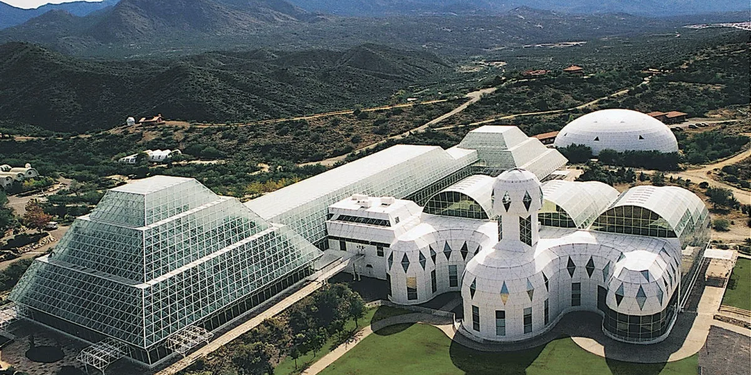 От Красноярска до Марса: почему люди за семьдесят лет попыток так и не смогли построить замкнутую экосистему для жизни за пределами Земли