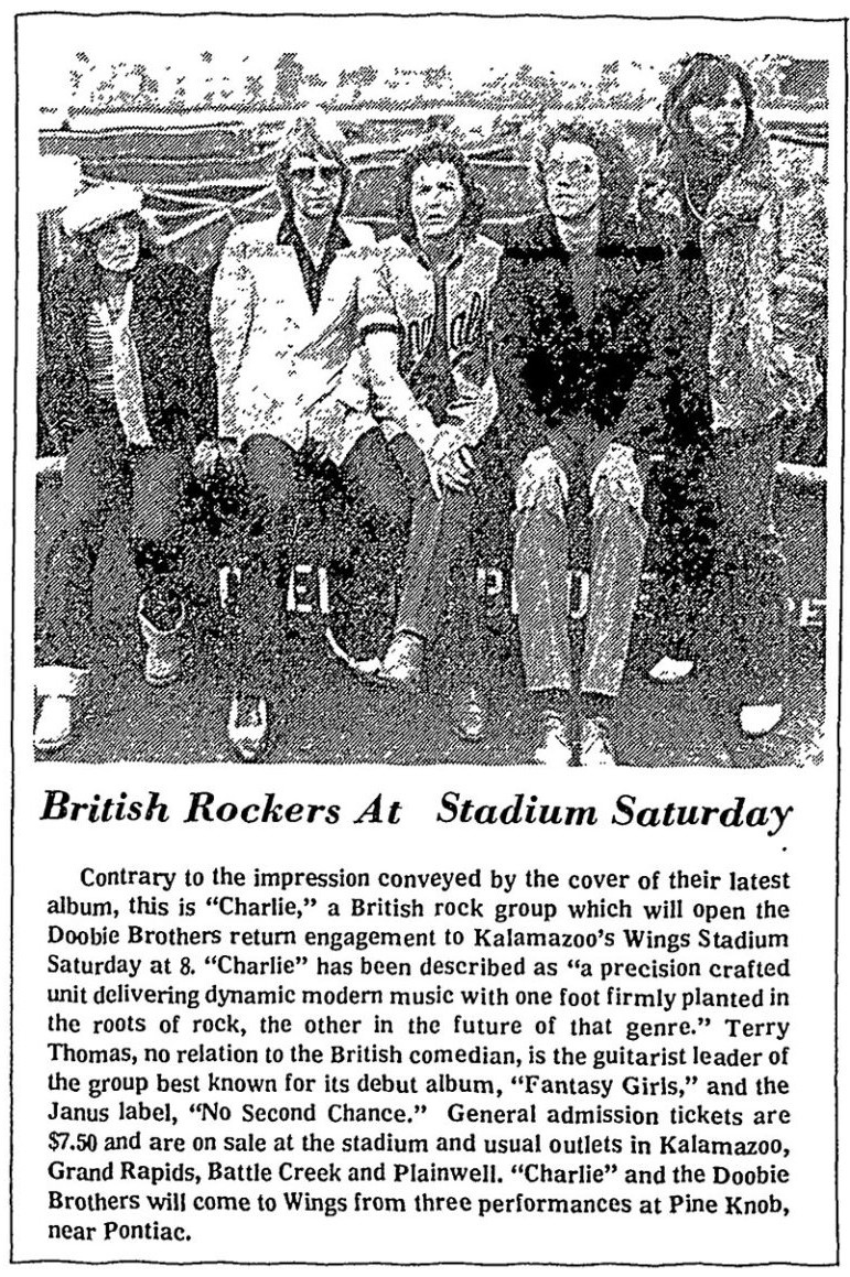 Антикварное газетное объявление (1976) из американской газеты, представляюее местной публике заокеанскую группу. 